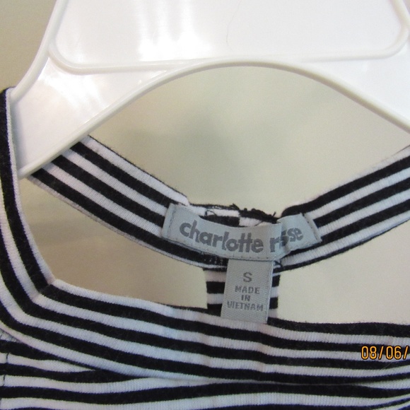 Top - Picture 2 of 3